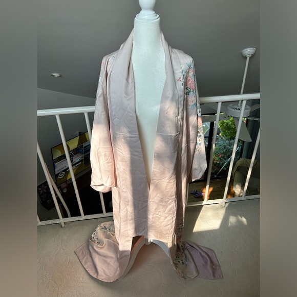 Beautiful Vintage Purple Lavender Lilac Kimono Japan Floral Gold Flowers Wafu - Picture 11 of 15